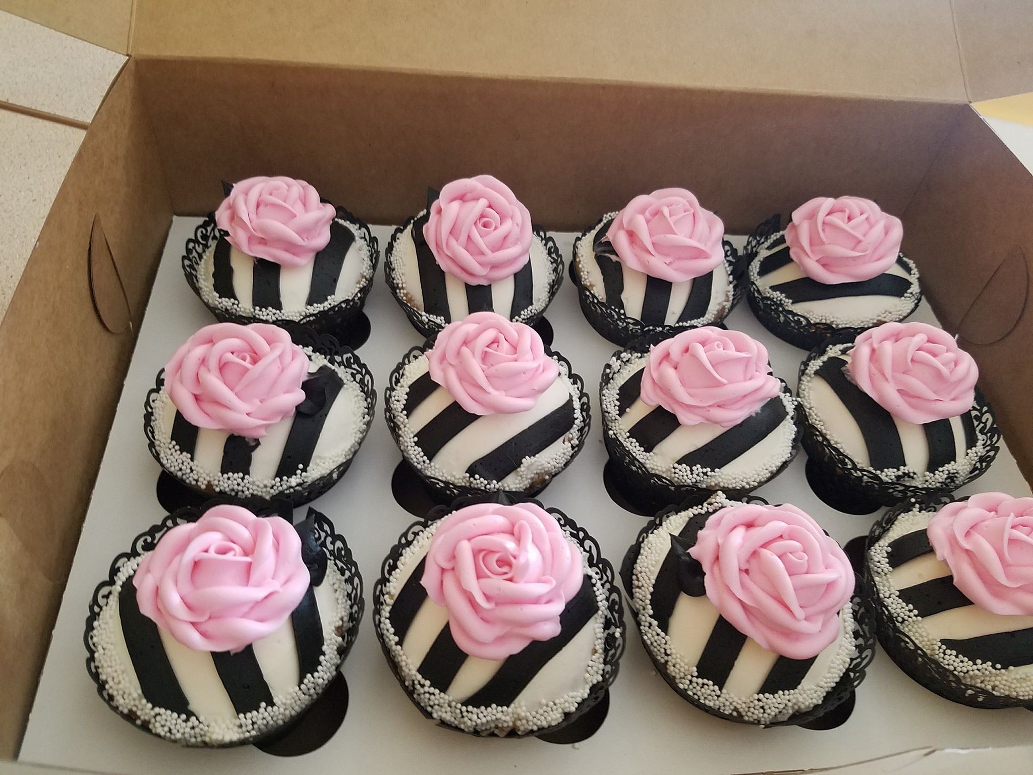 Zebra Striped Cupcakes